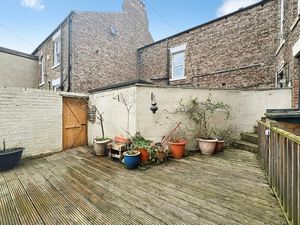 Photo 25- click for photo gallery